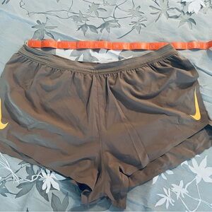 Nike Brown and Yellow Athletic Shorts Lightweight Performance